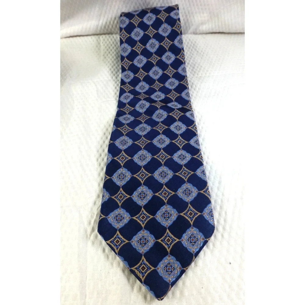 JOS. A. Bank Signature Collection Mens 100% Silk Tie - Made In Italy